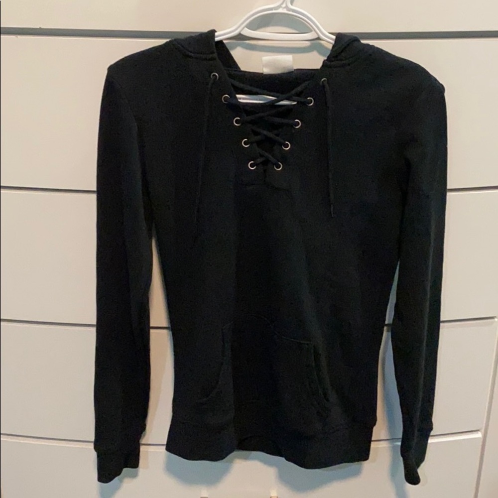 Criss cross hoodie